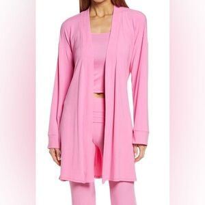 SKIMS SOFT LOUNGE SHORT ROBE BUBBLEGUM